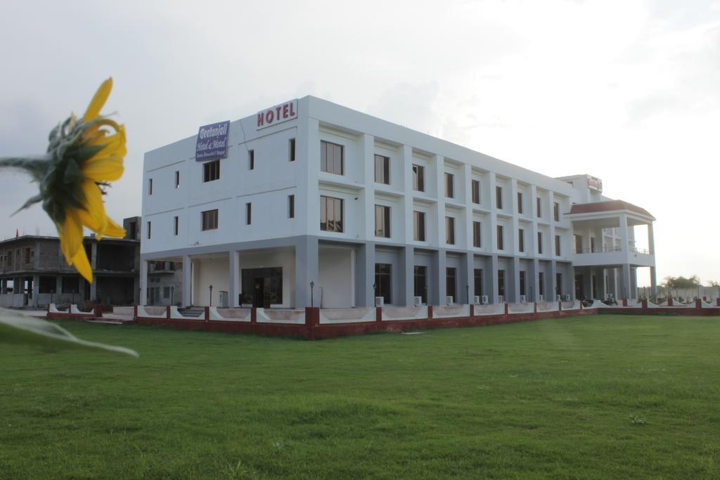 Geetanjali Hotel & Motel Bharatpur Ngoại thất bức ảnh