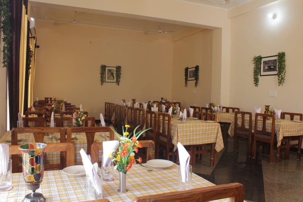 Geetanjali Hotel & Motel Bharatpur Ngoại thất bức ảnh