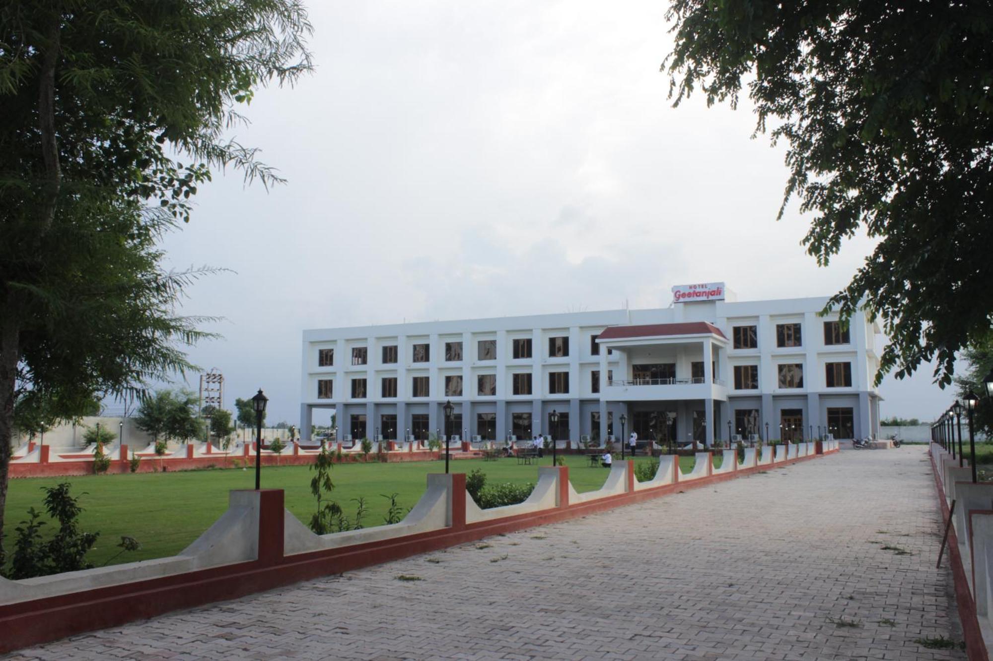 Geetanjali Hotel & Motel Bharatpur Ngoại thất bức ảnh