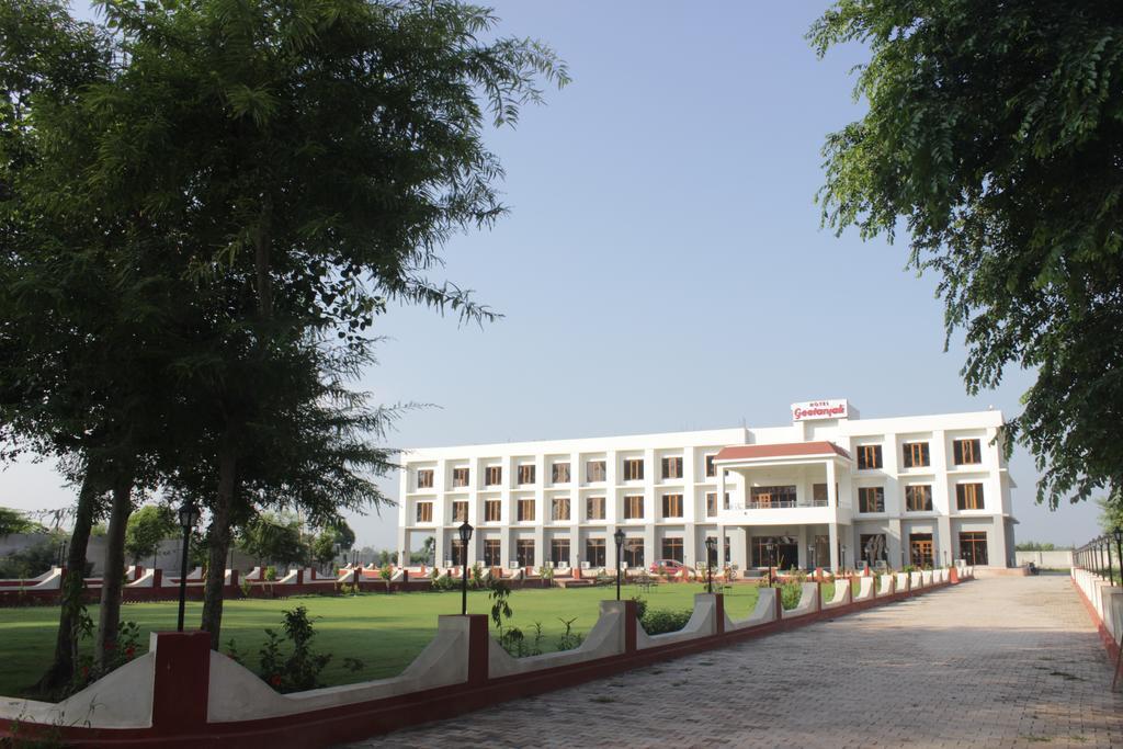 Geetanjali Hotel & Motel Bharatpur Ngoại thất bức ảnh