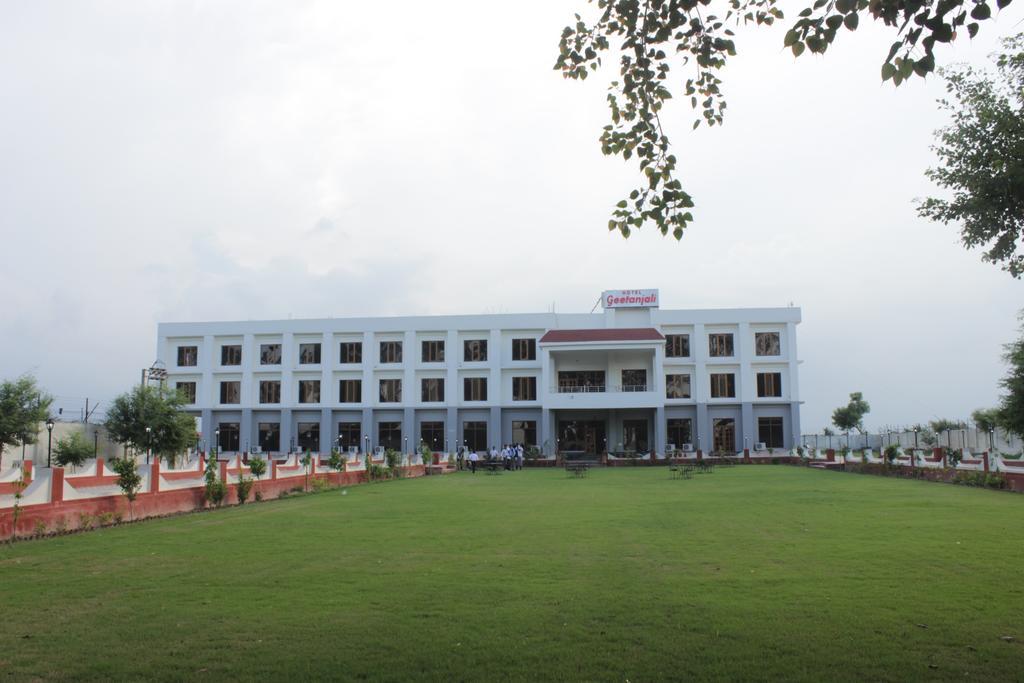 Geetanjali Hotel & Motel Bharatpur Ngoại thất bức ảnh