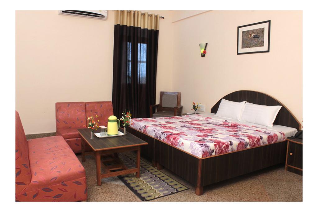 Geetanjali Hotel & Motel Bharatpur Phòng bức ảnh