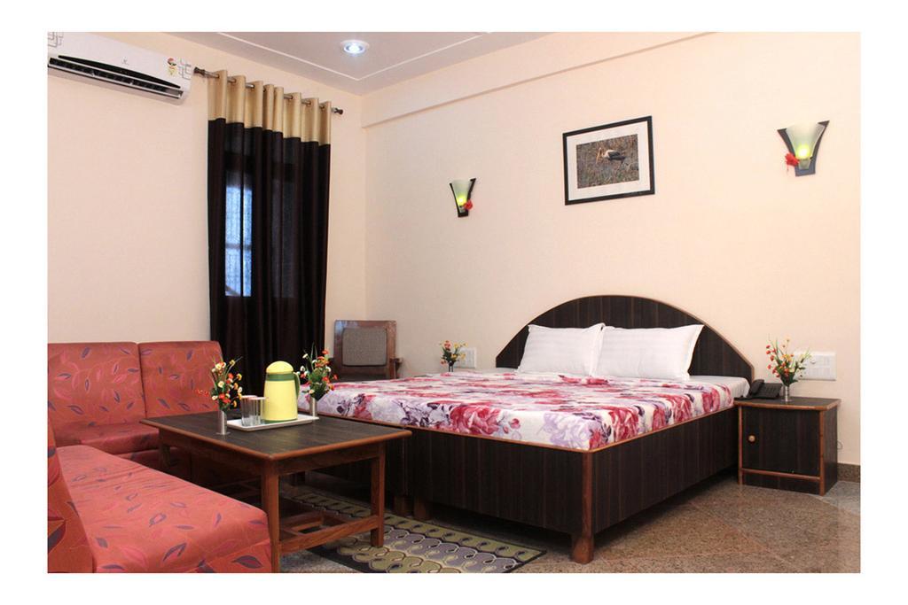 Geetanjali Hotel & Motel Bharatpur Phòng bức ảnh