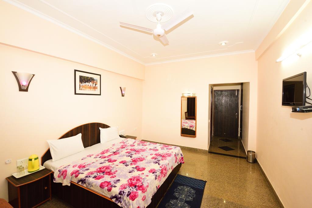 Geetanjali Hotel & Motel Bharatpur Ngoại thất bức ảnh