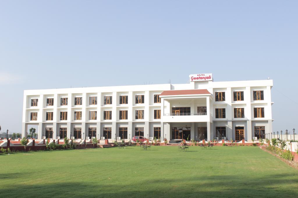 Geetanjali Hotel & Motel Bharatpur Ngoại thất bức ảnh