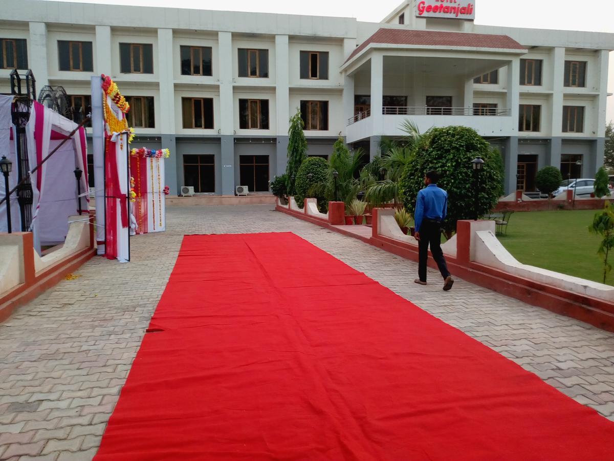 Geetanjali Hotel & Motel Bharatpur Ngoại thất bức ảnh